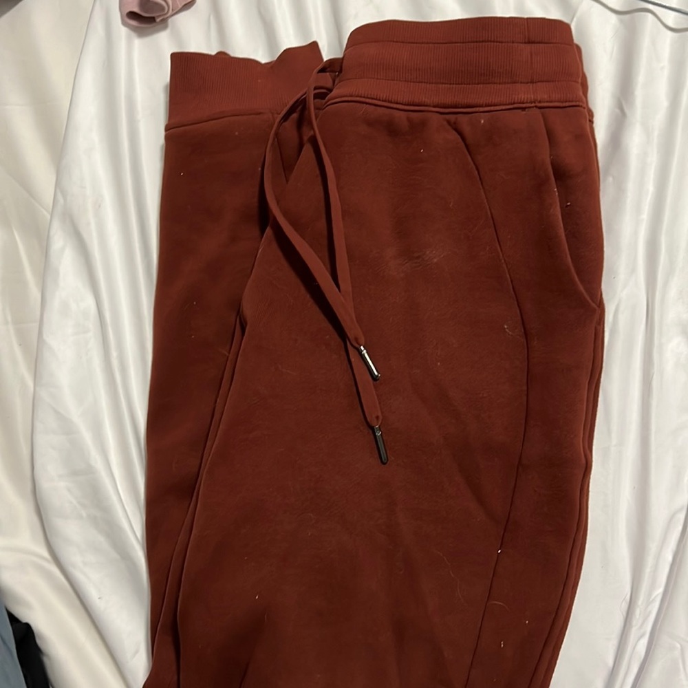Lululemon rustic orange cuffed joggers